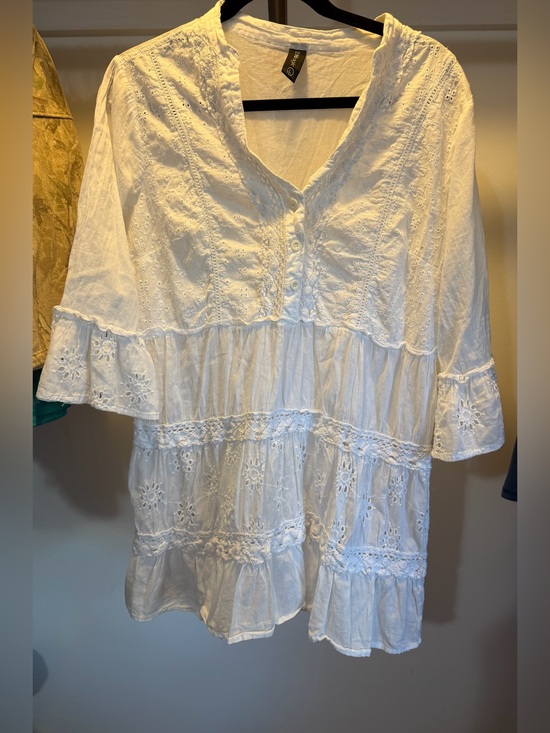 Me 2 Magic Dresses & Skirts - Me 2 Magic White Eyelet Lace Tunic Mini Dress L 100% Cotton Boho Coverup India